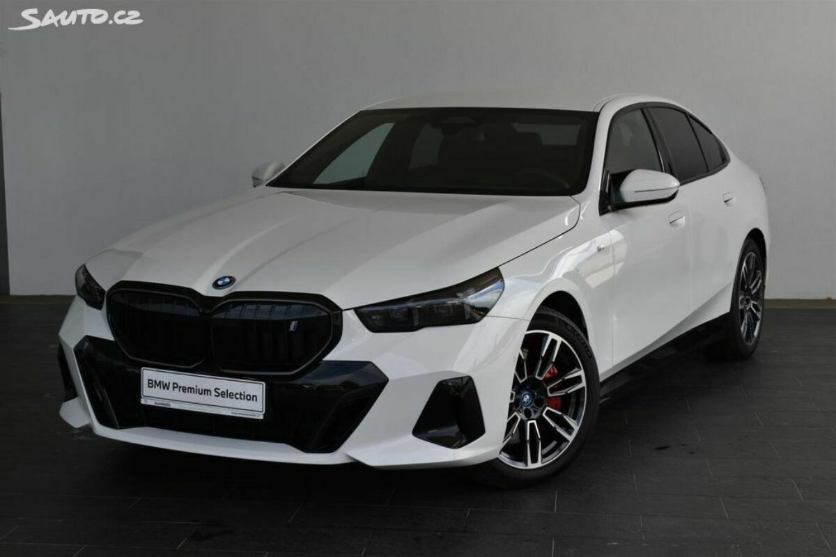 Fotografie vozu - klik pro zvětšení