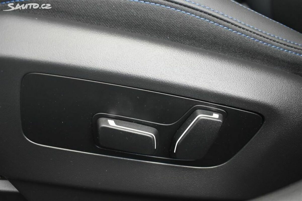 Fotografie vozu - klik pro zvětšení