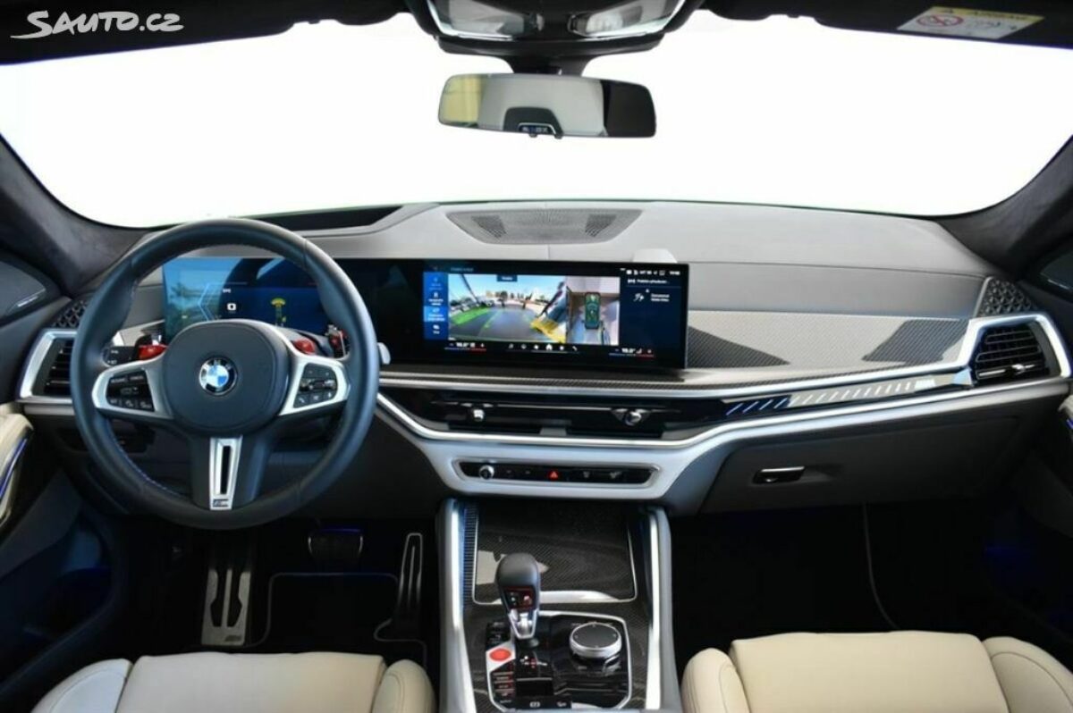 Fotografie vozu - klik pro zvětšení