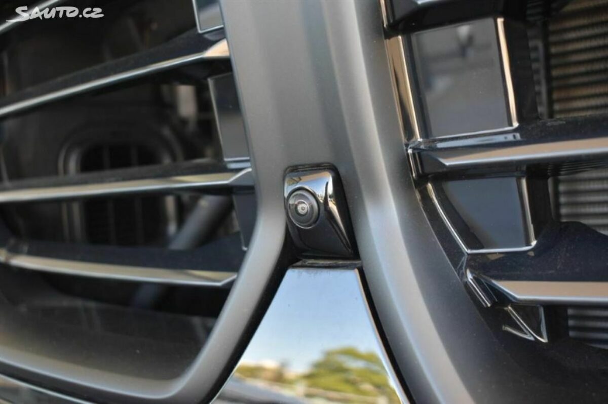 Fotografie vozu - klik pro zvětšení