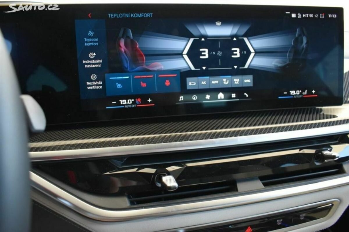 Fotografie vozu - klik pro zvětšení