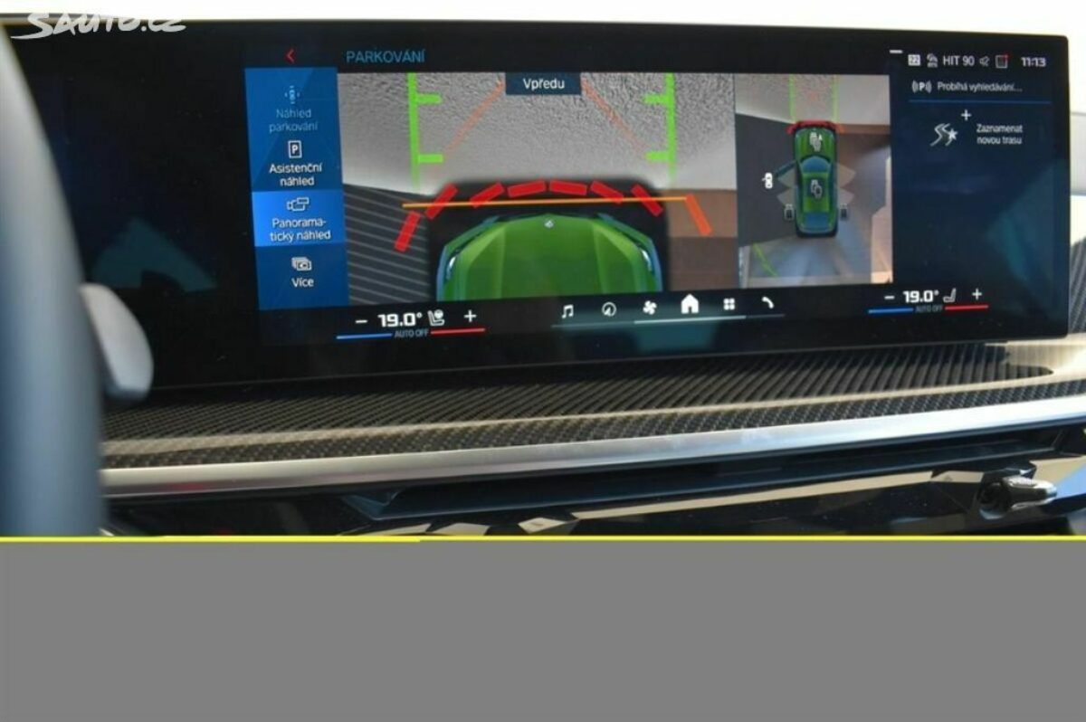 Fotografie vozu - klik pro zvětšení