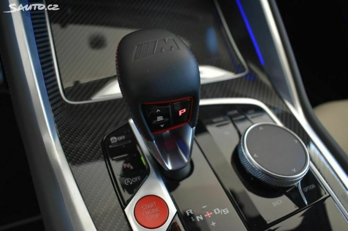 Fotografie vozu - klik pro zvětšení