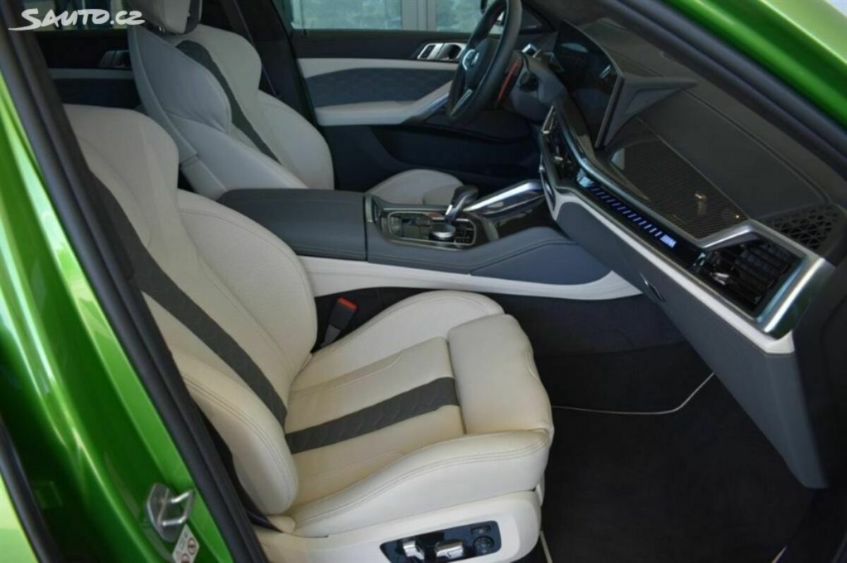 Fotografie vozu - klik pro zvětšení