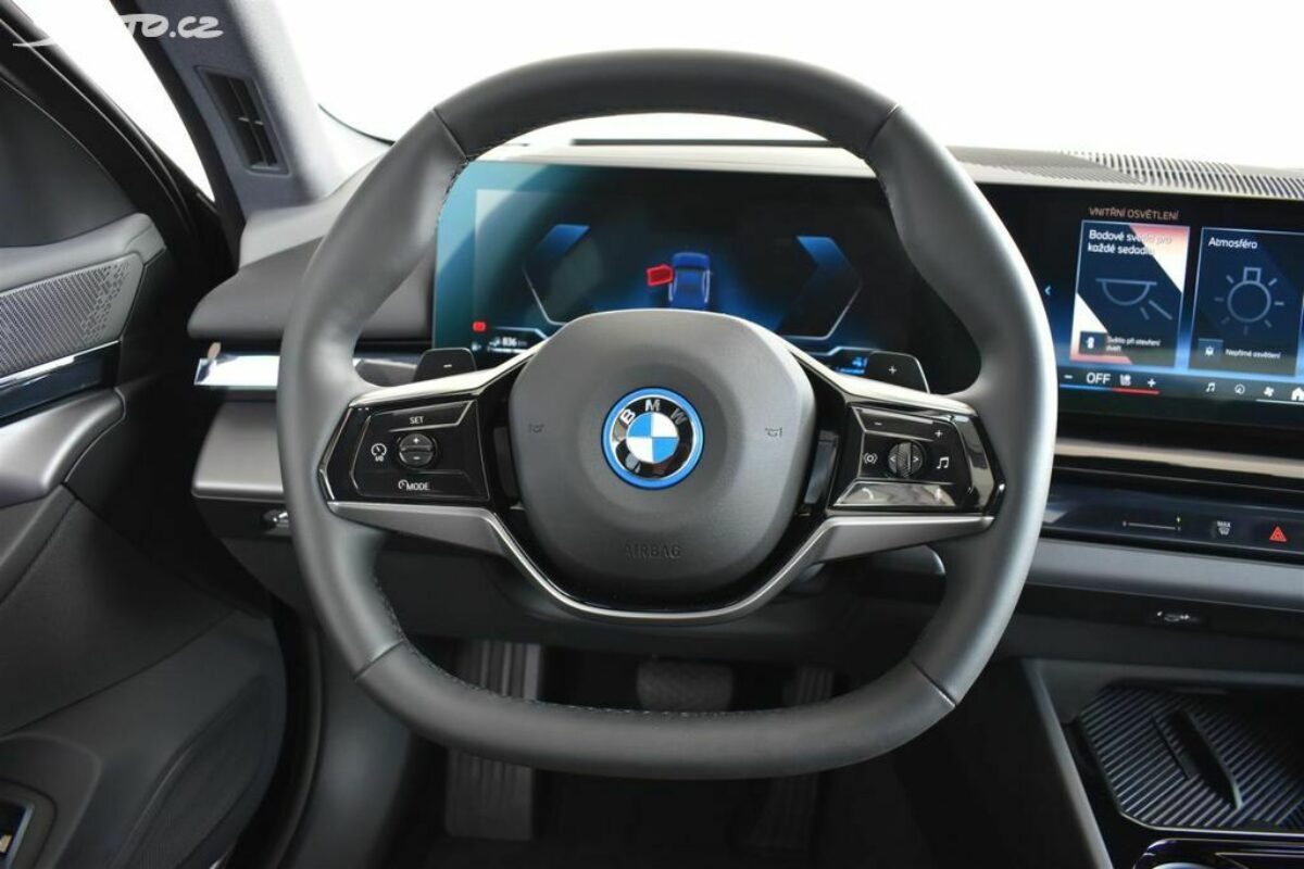 Fotografie vozu - klik pro zvětšení