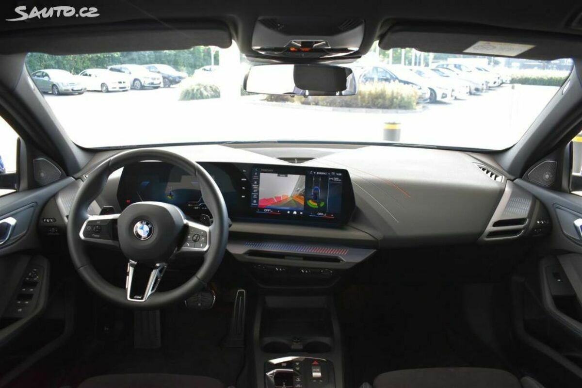 Fotografie vozu - klik pro zvětšení