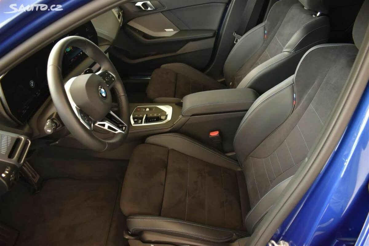 Fotografie vozu - klik pro zvětšení