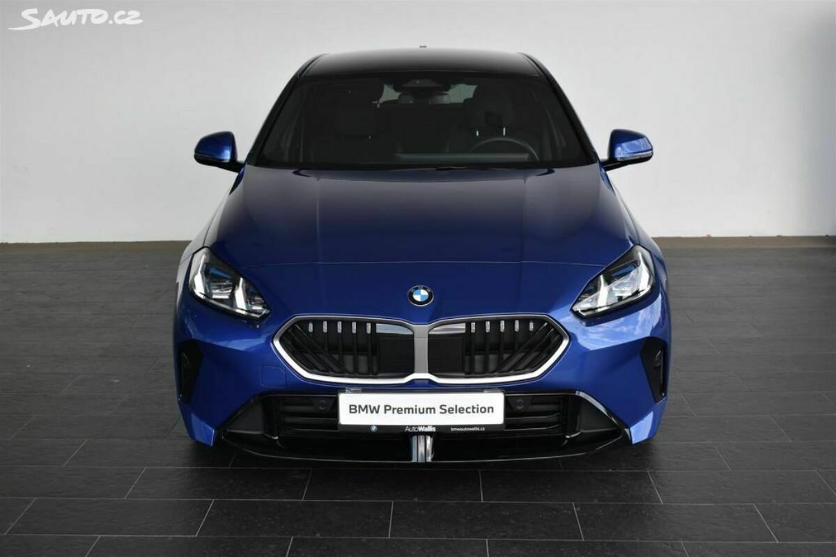 Fotografie vozu - klik pro zvětšení