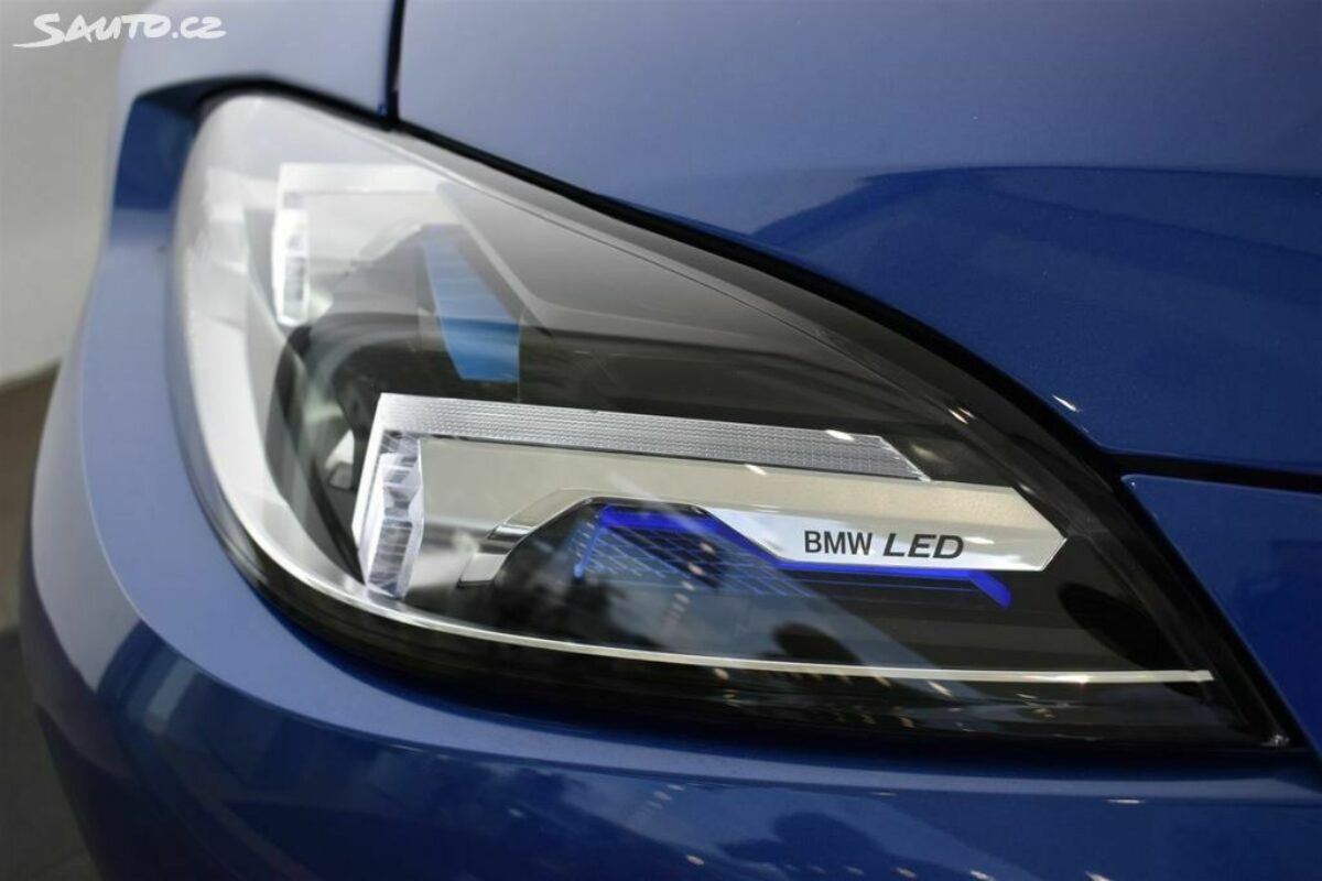 Fotografie vozu - klik pro zvětšení