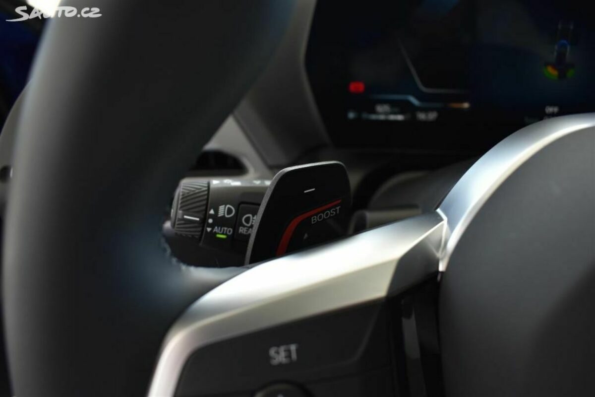 Fotografie vozu - klik pro zvětšení