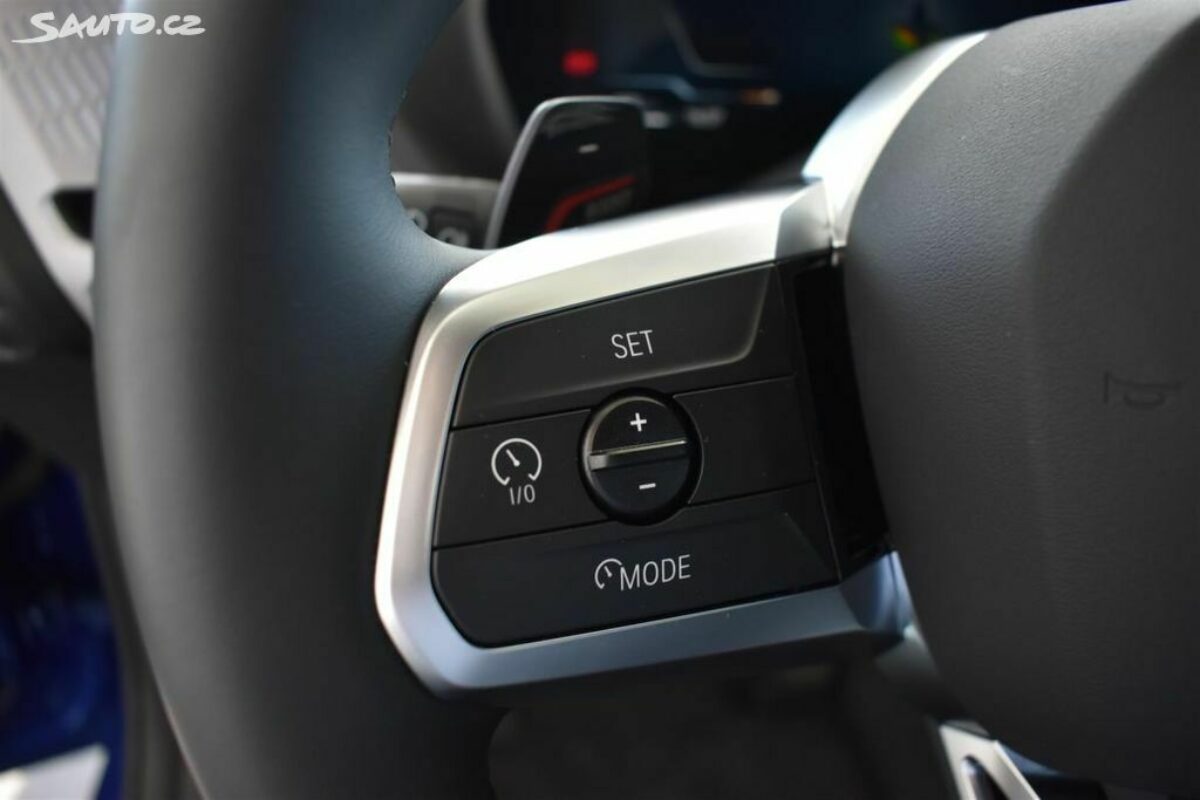 Fotografie vozu - klik pro zvětšení