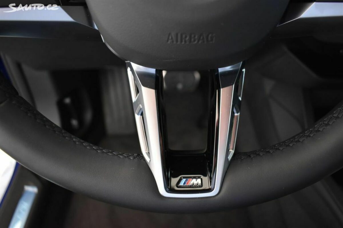 Fotografie vozu - klik pro zvětšení