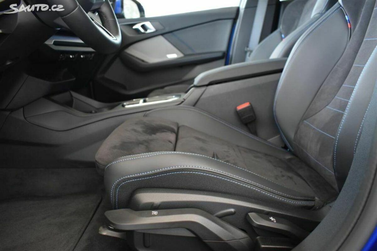 Fotografie vozu - klik pro zvětšení