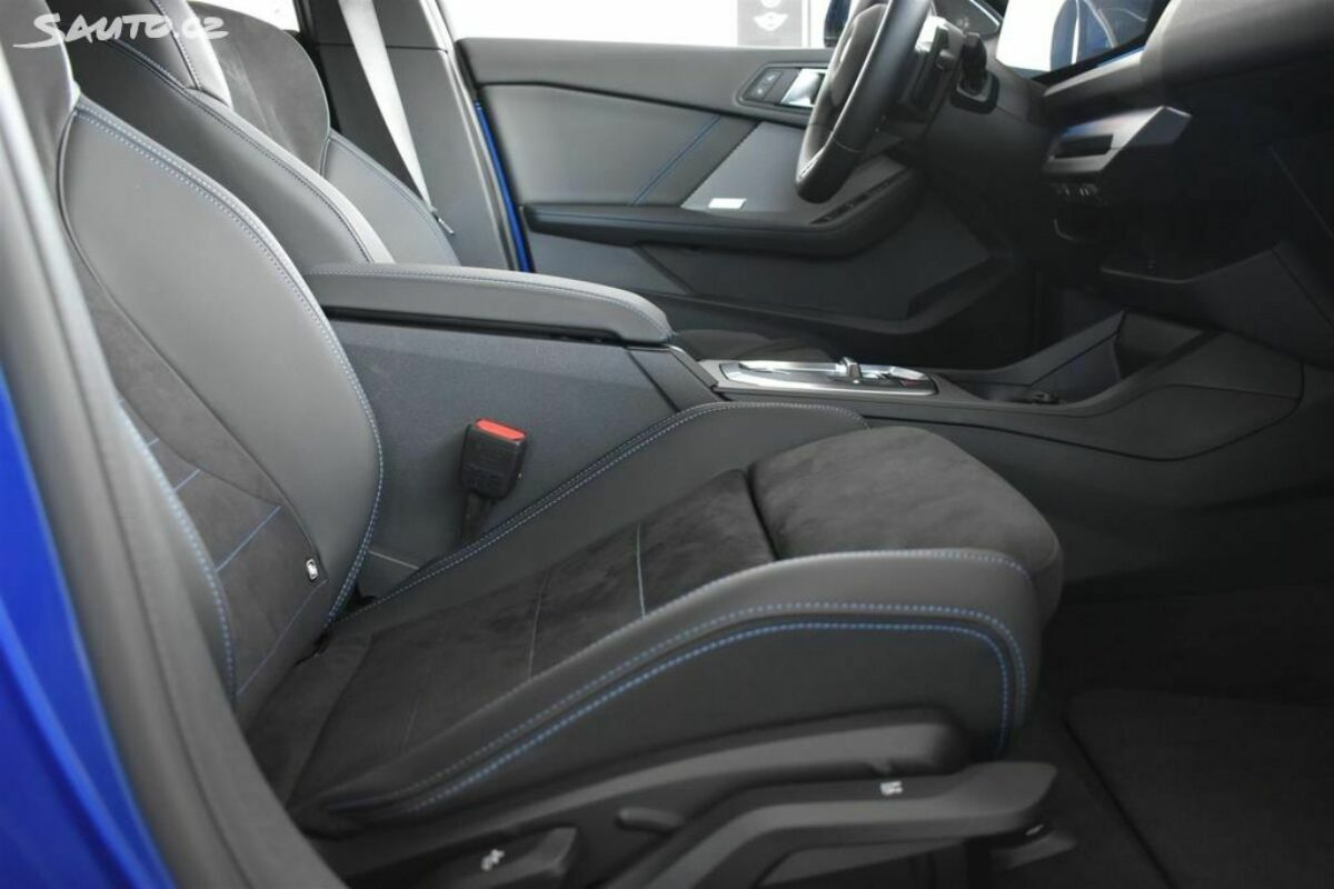 Fotografie vozu - klik pro zvětšení