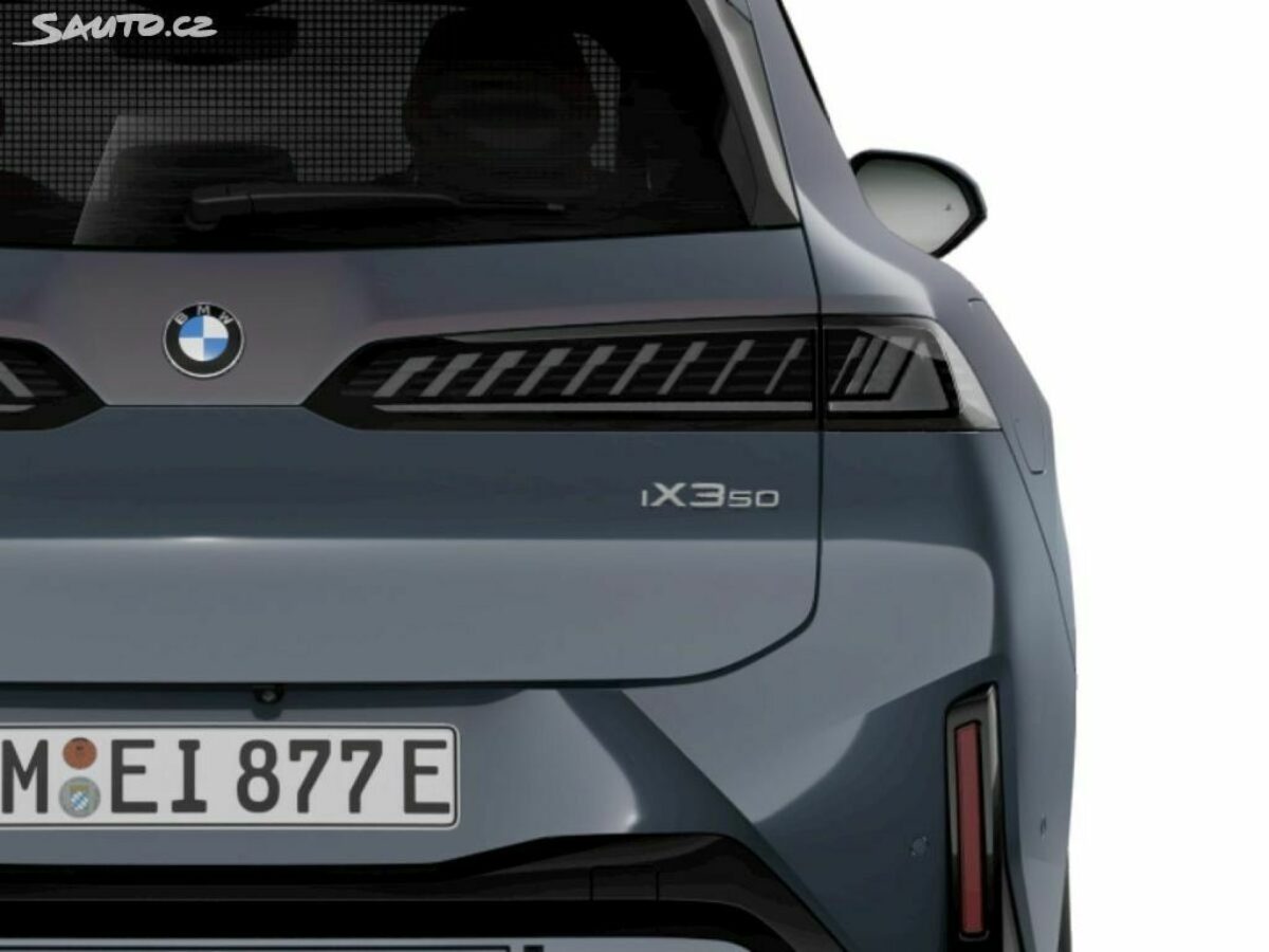 Fotografie vozu - klik pro zvětšení