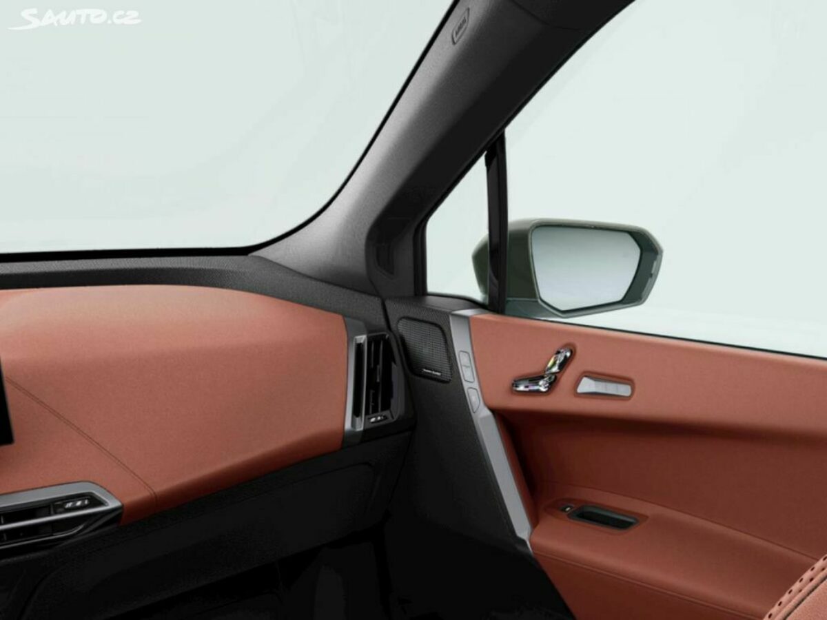 Fotografie vozu - klik pro zvětšení