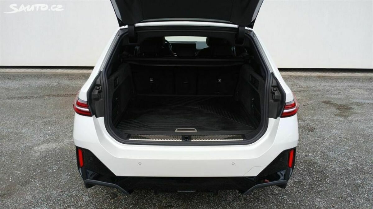 Fotografie vozu - klik pro zvětšení