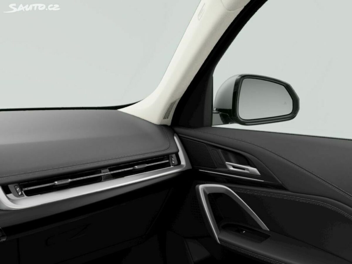 Fotografie vozu - klik pro zvětšení