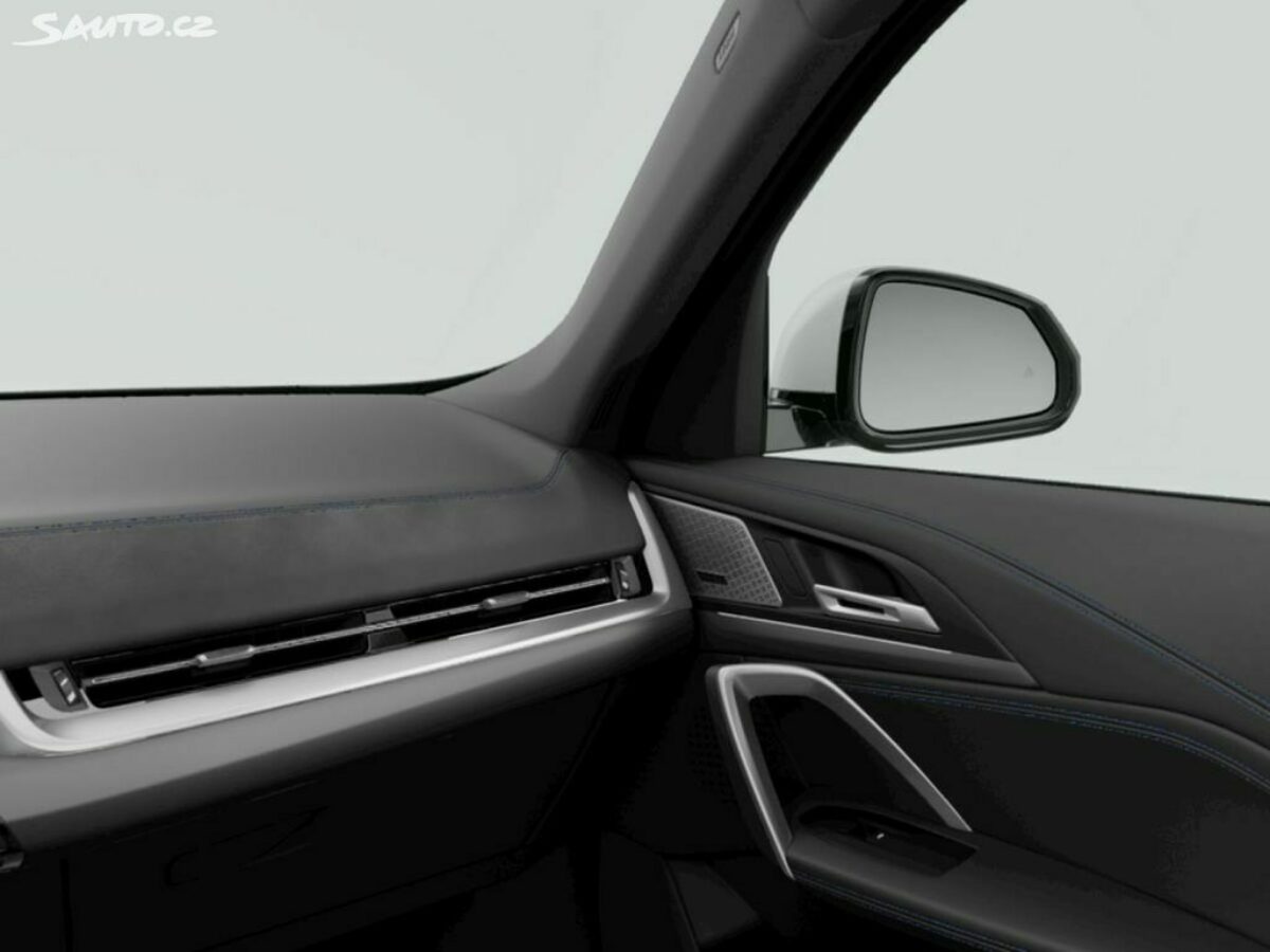 Fotografie vozu - klik pro zvětšení