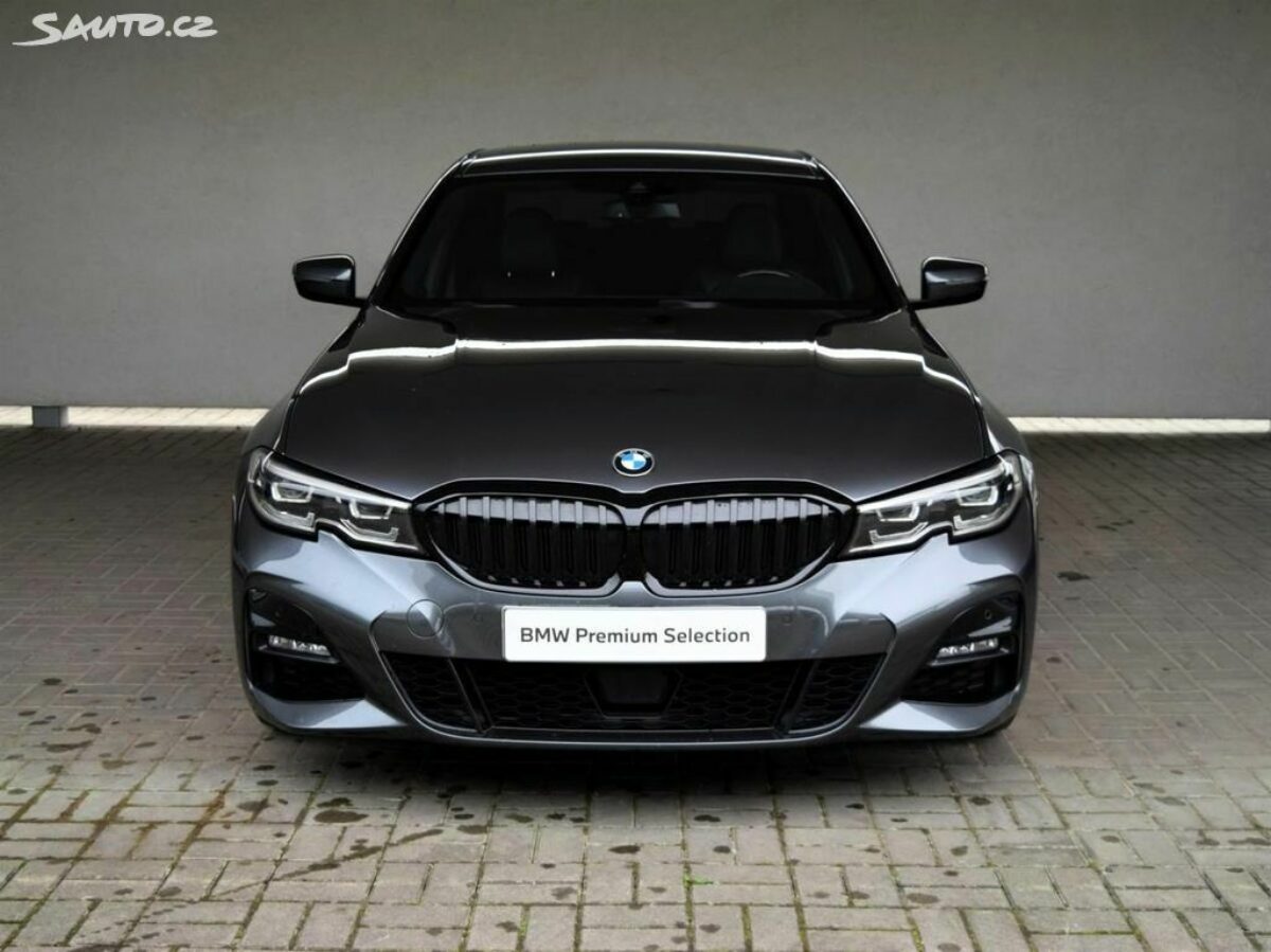 Fotografie vozu - klik pro zvětšení