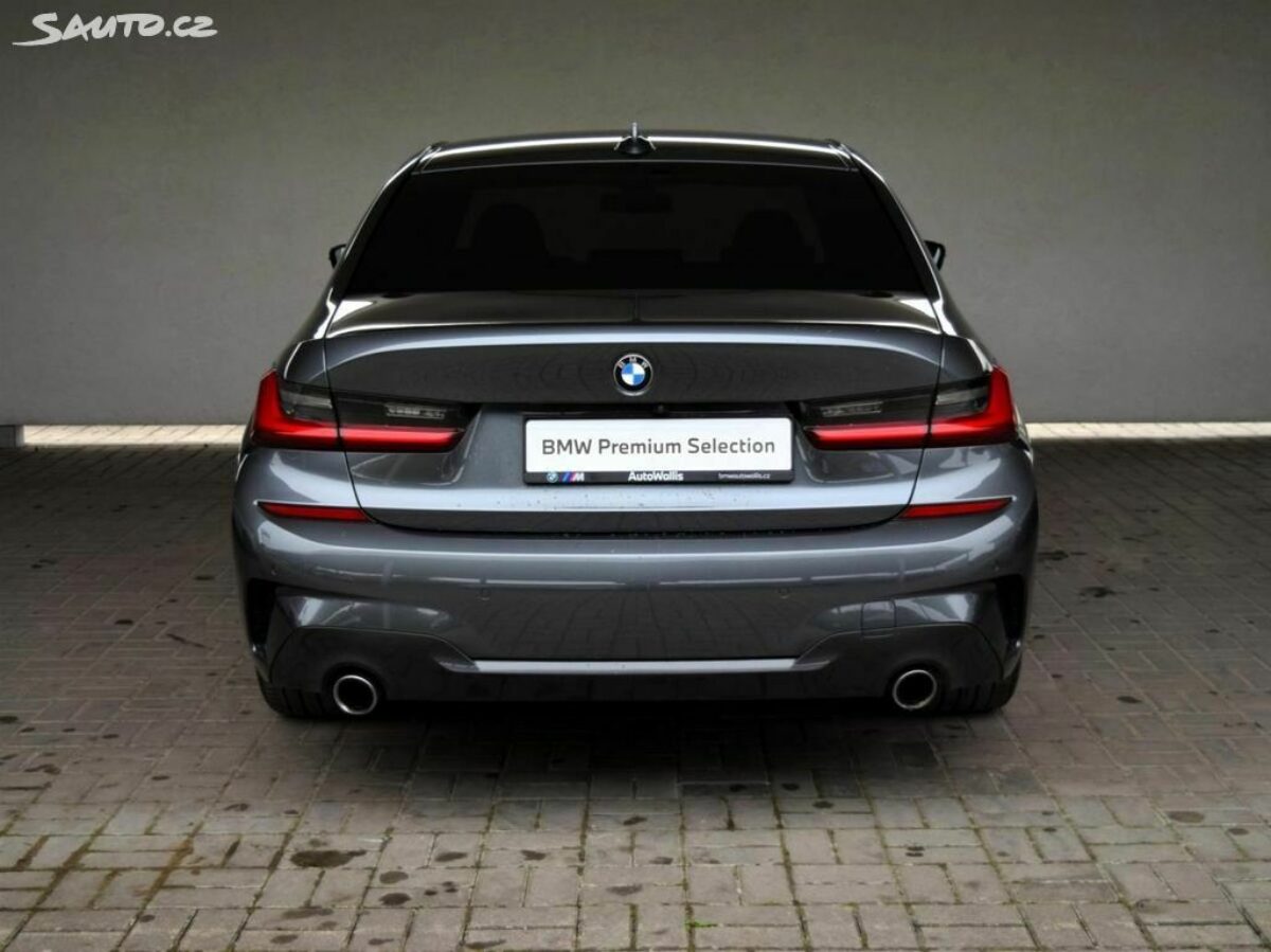 Fotografie vozu - klik pro zvětšení