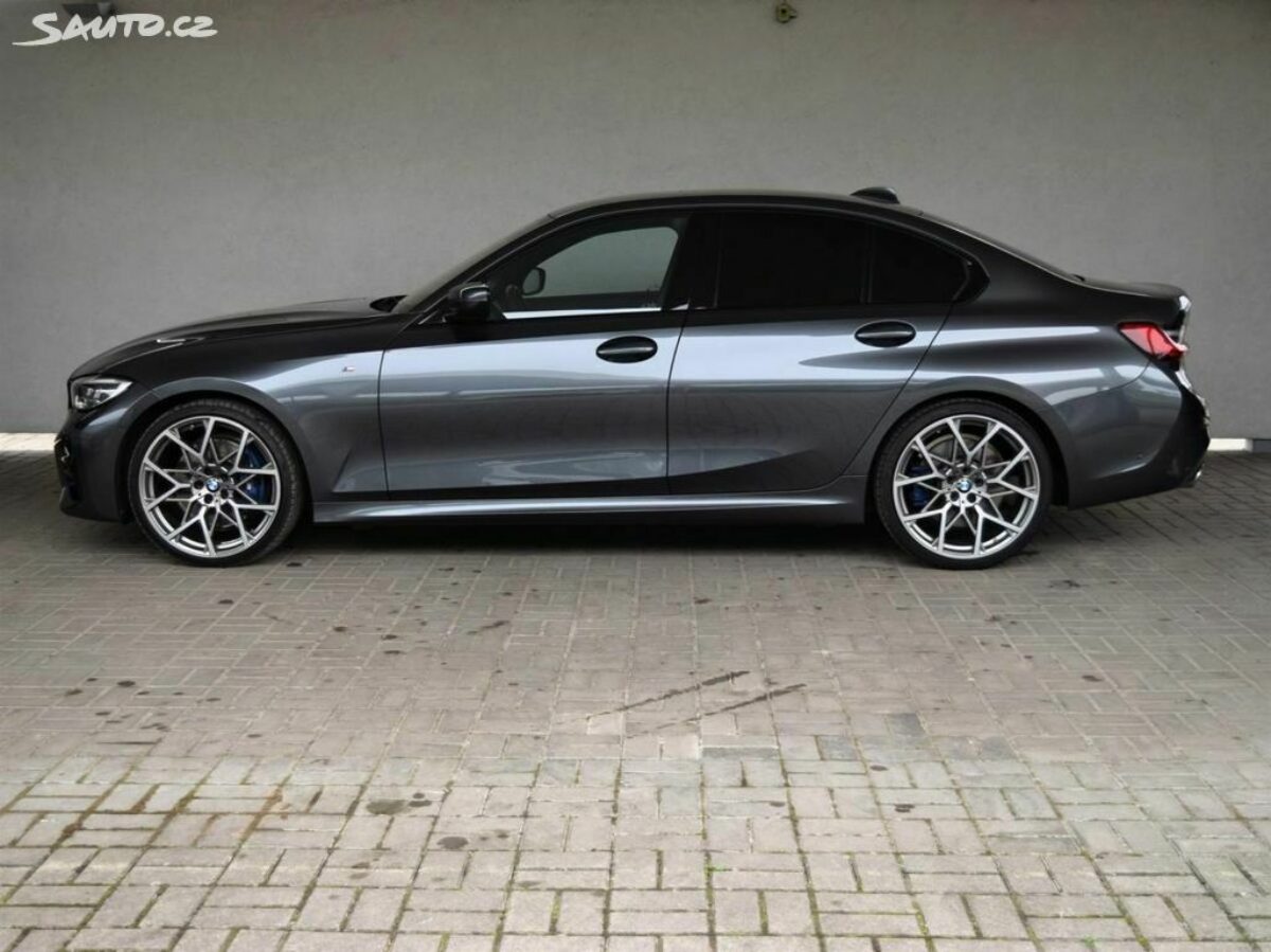 Fotografie vozu - klik pro zvětšení