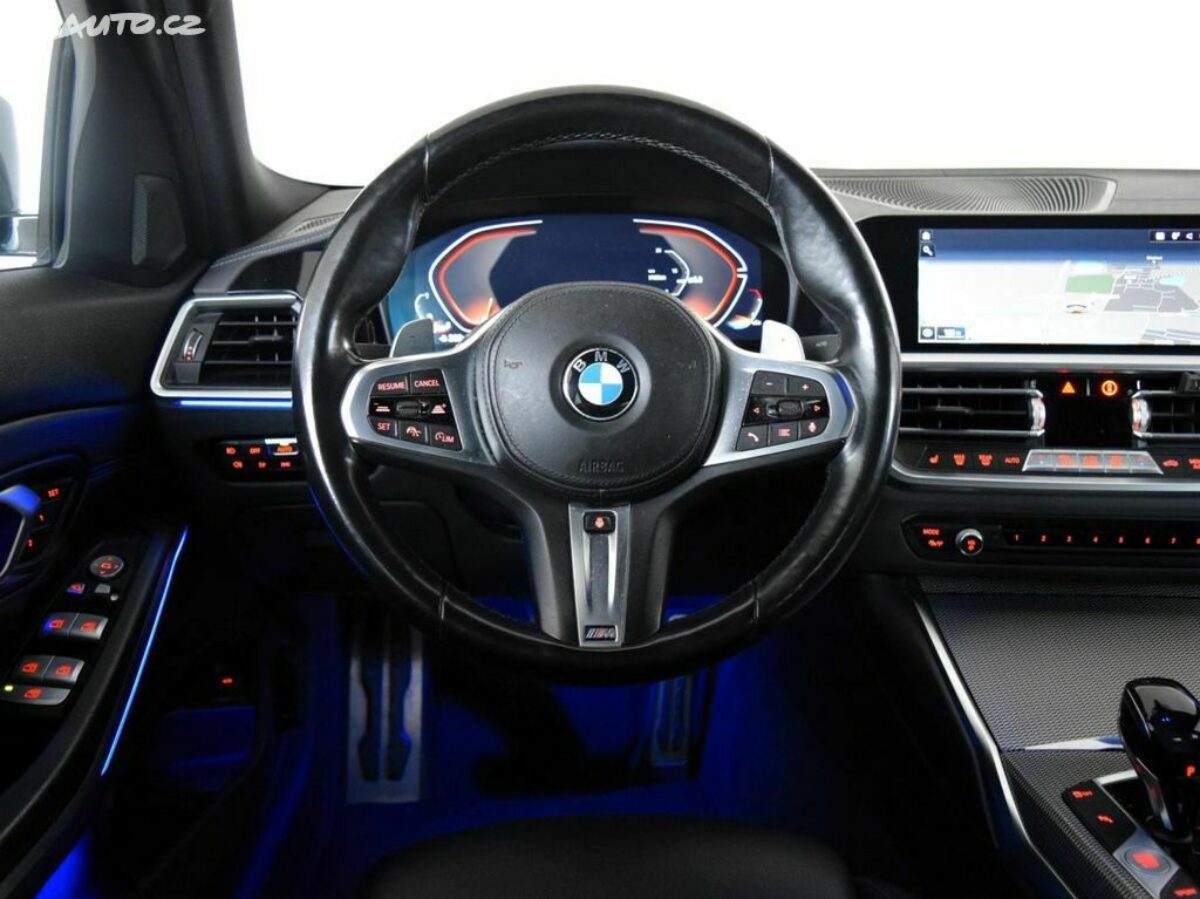 Fotografie vozu - klik pro zvětšení