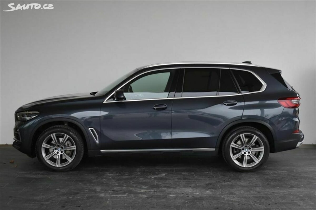 Fotografie vozu - klik pro zvětšení