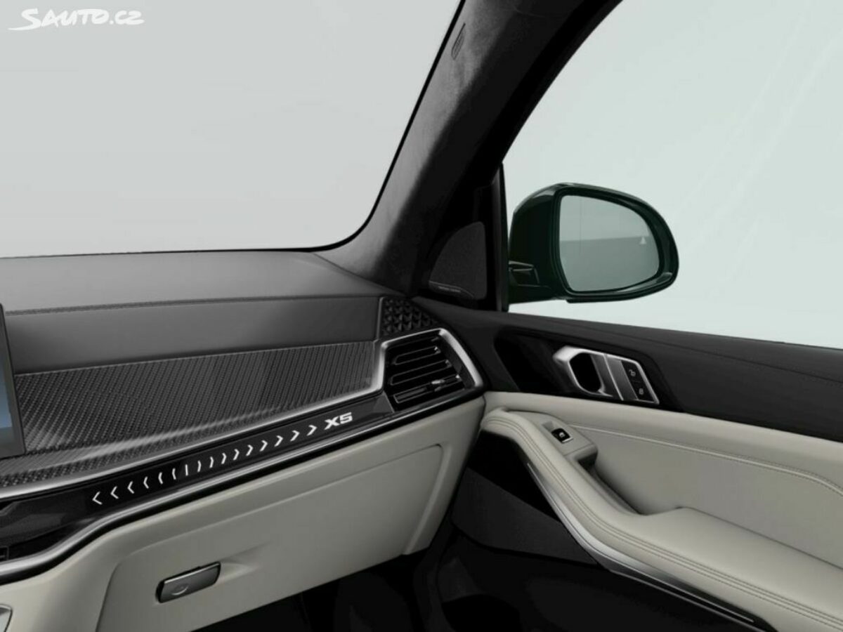 Fotografie vozu - klik pro zvětšení