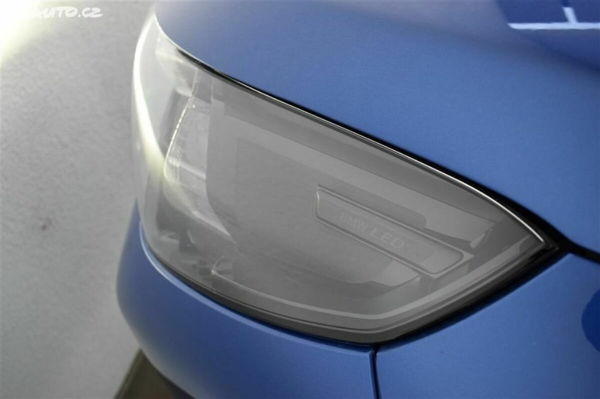 Fotografie vozu - klik pro zvětšení