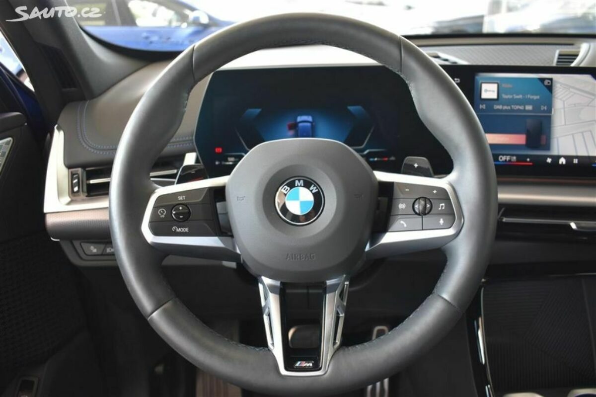 Fotografie vozu - klik pro zvětšení