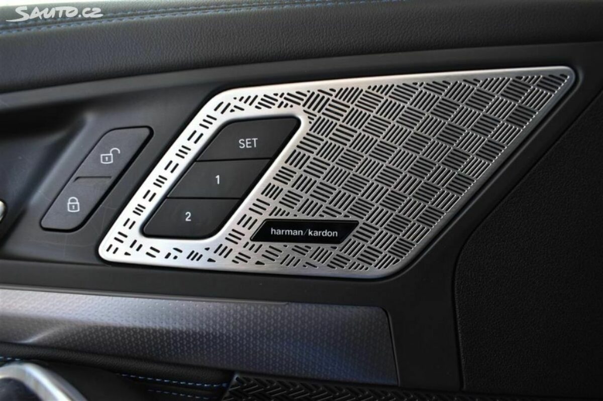 Fotografie vozu - klik pro zvětšení