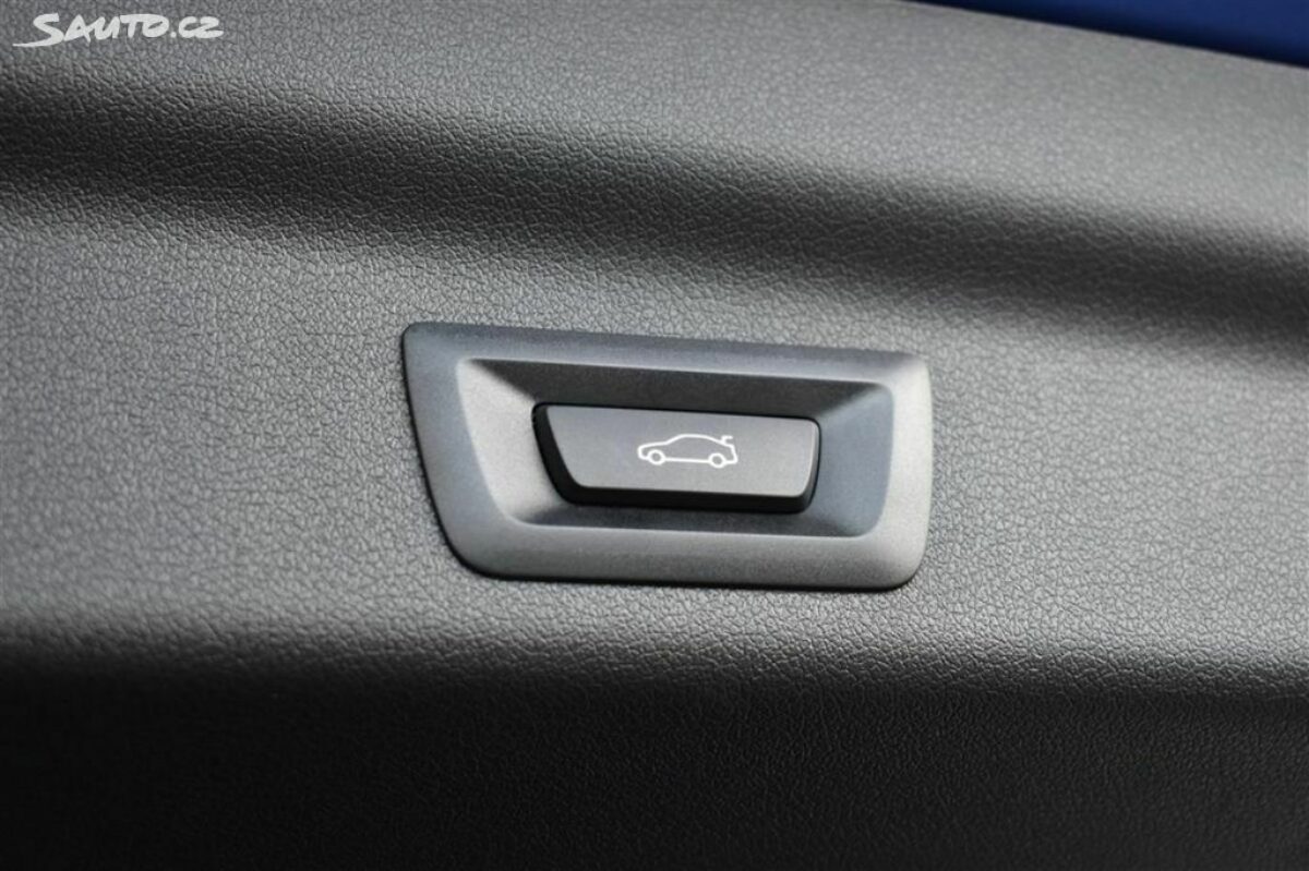 Fotografie vozu - klik pro zvětšení