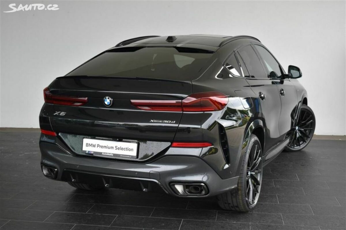 Fotografie vozu - klik pro zvětšení