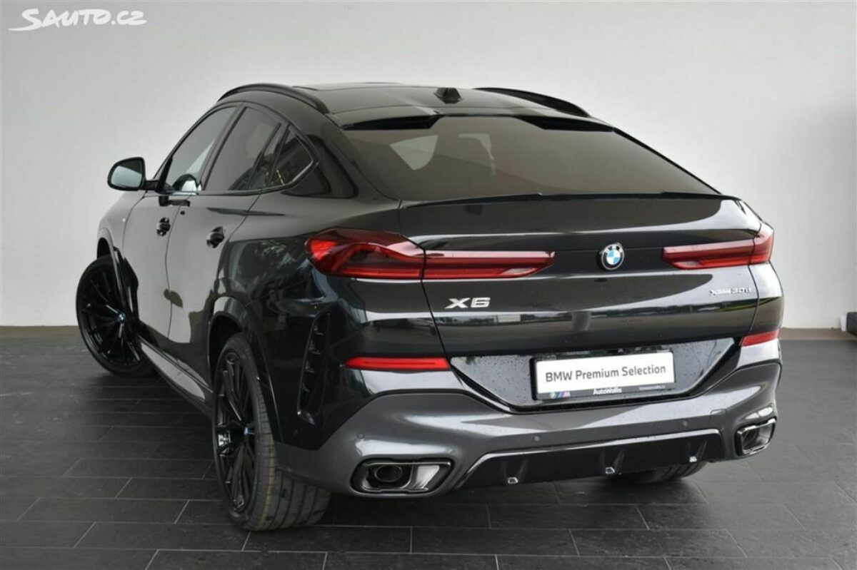 Fotografie vozu - klik pro zvětšení