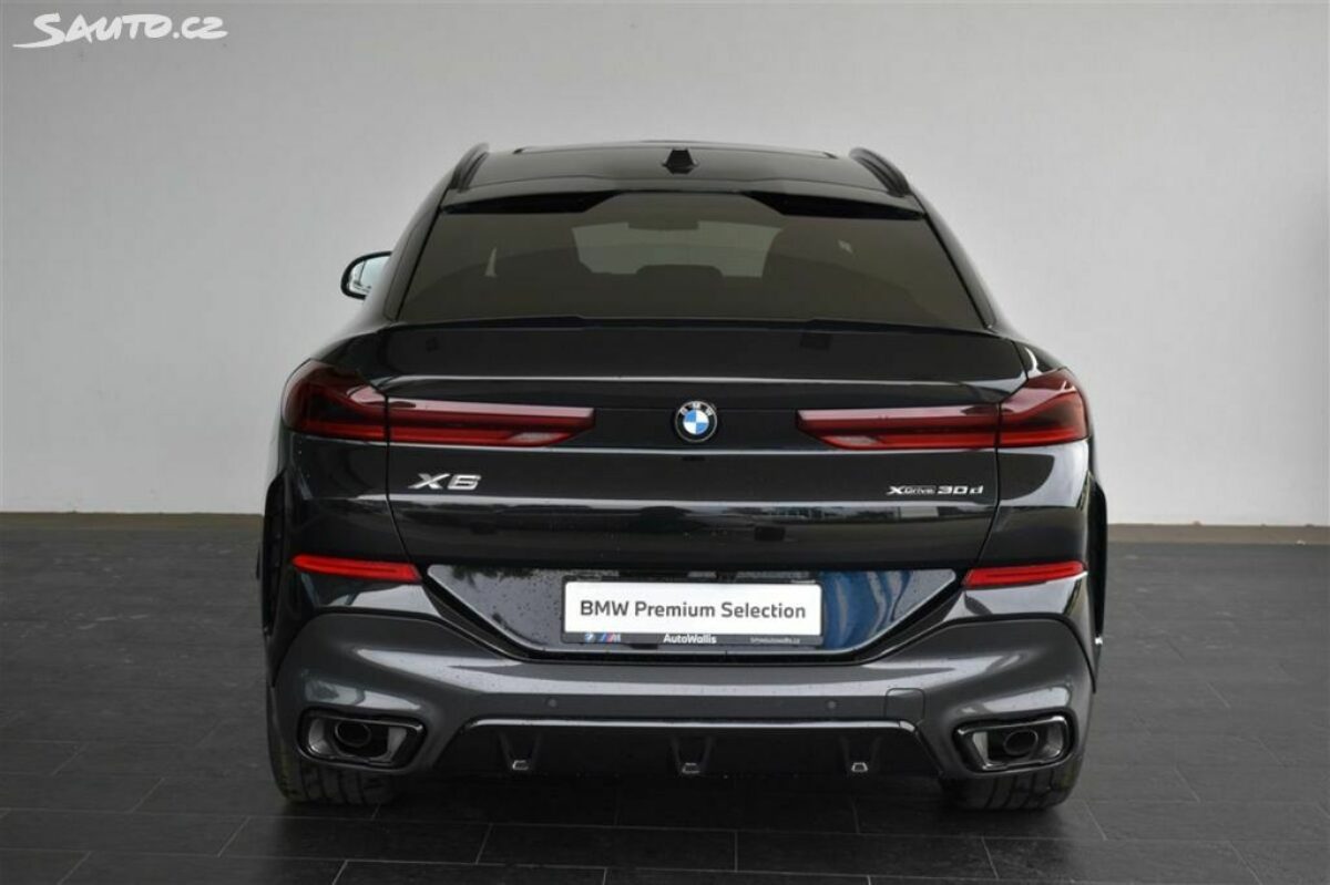 Fotografie vozu - klik pro zvětšení