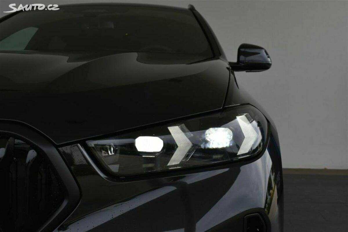 Fotografie vozu - klik pro zvětšení