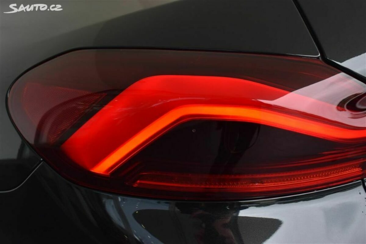 Fotografie vozu - klik pro zvětšení