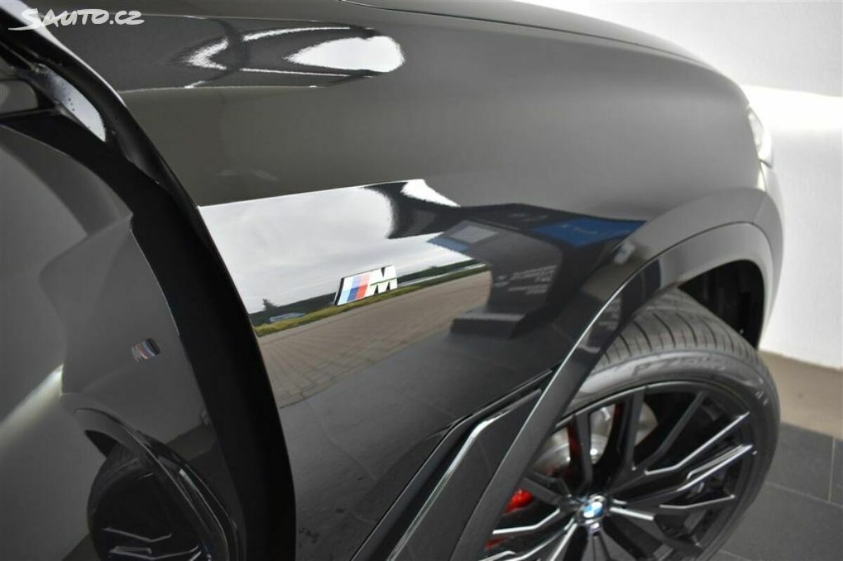 Fotografie vozu - klik pro zvětšení