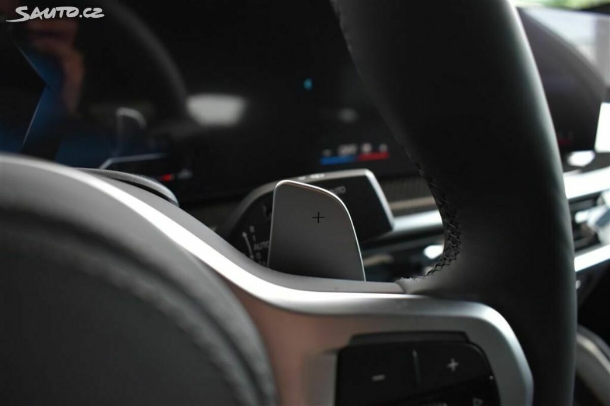 Fotografie vozu - klik pro zvětšení