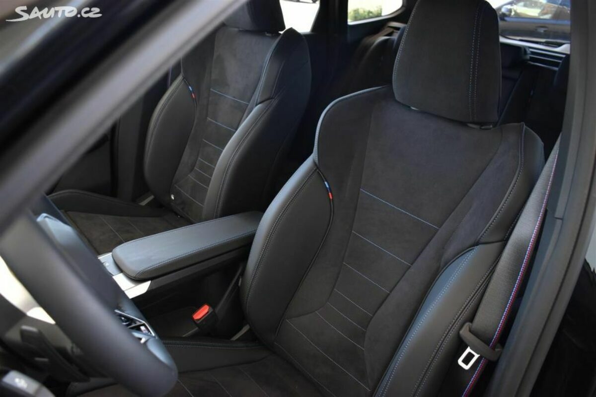 Fotografie vozu - klik pro zvětšení