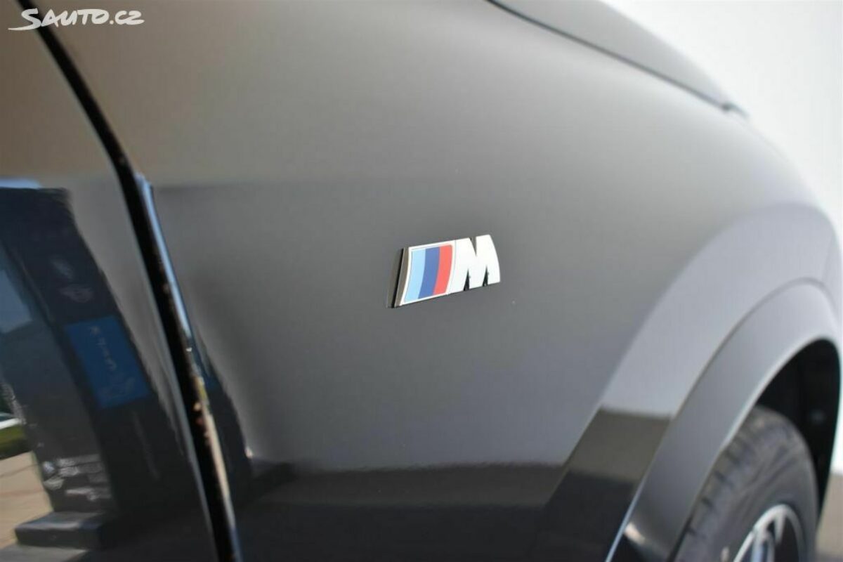 Fotografie vozu - klik pro zvětšení