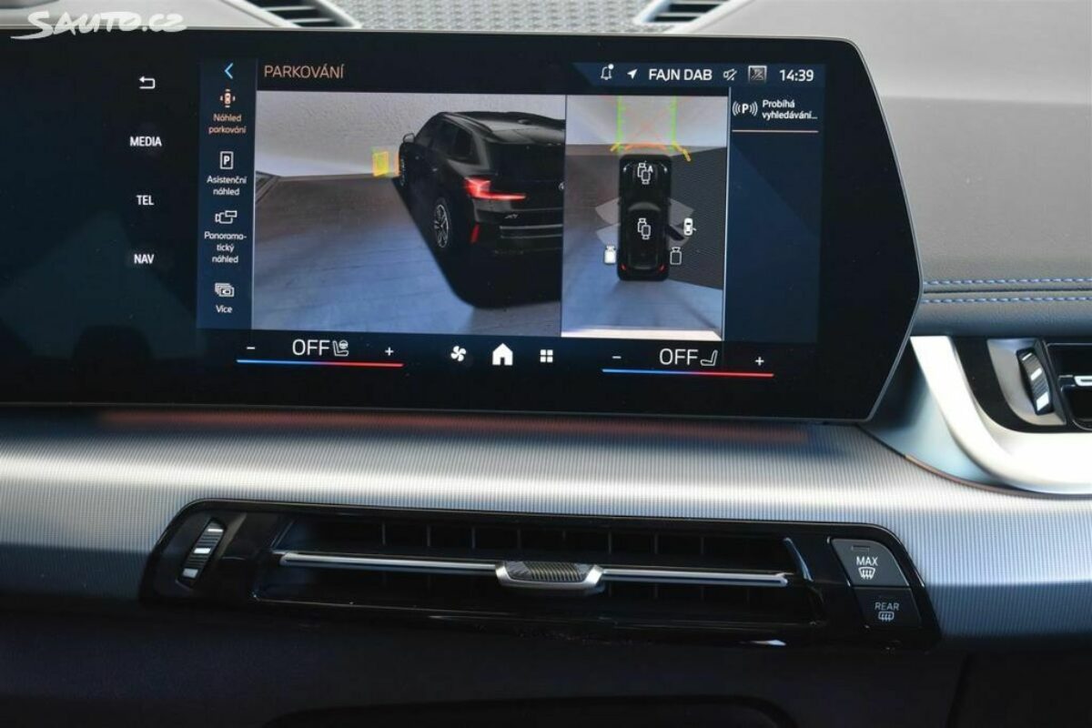 Fotografie vozu - klik pro zvětšení