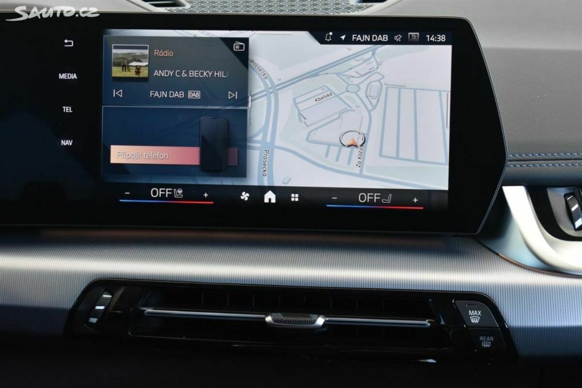 Fotografie vozu - klik pro zvětšení