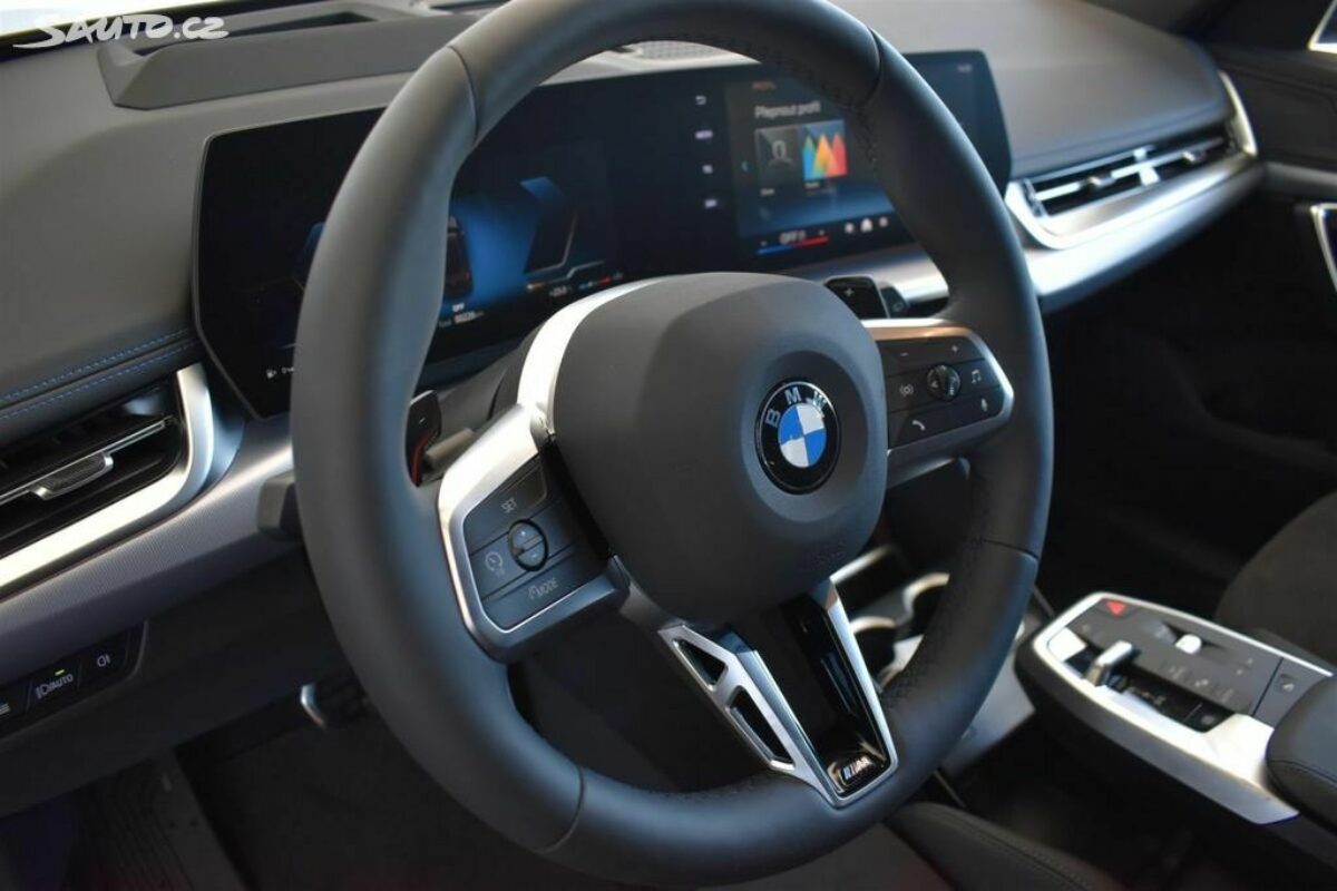 Fotografie vozu - klik pro zvětšení