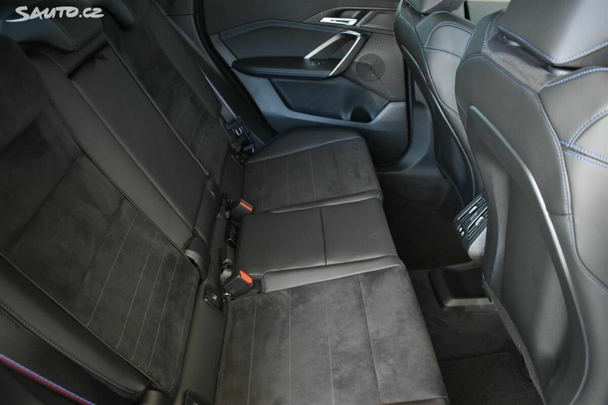 Fotografie vozu - klik pro zvětšení