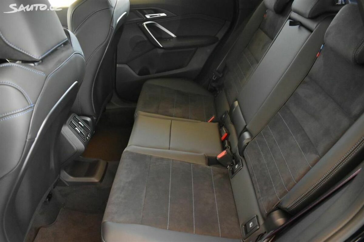 Fotografie vozu - klik pro zvětšení