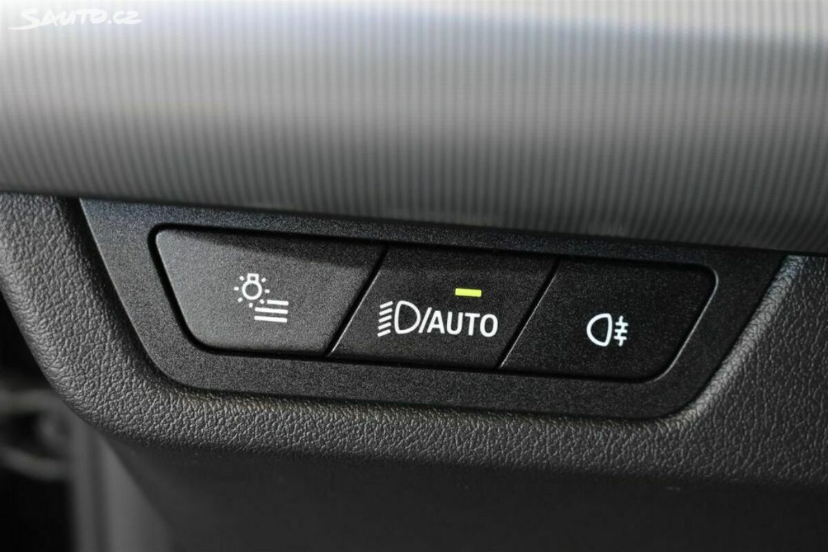 Fotografie vozu - klik pro zvětšení