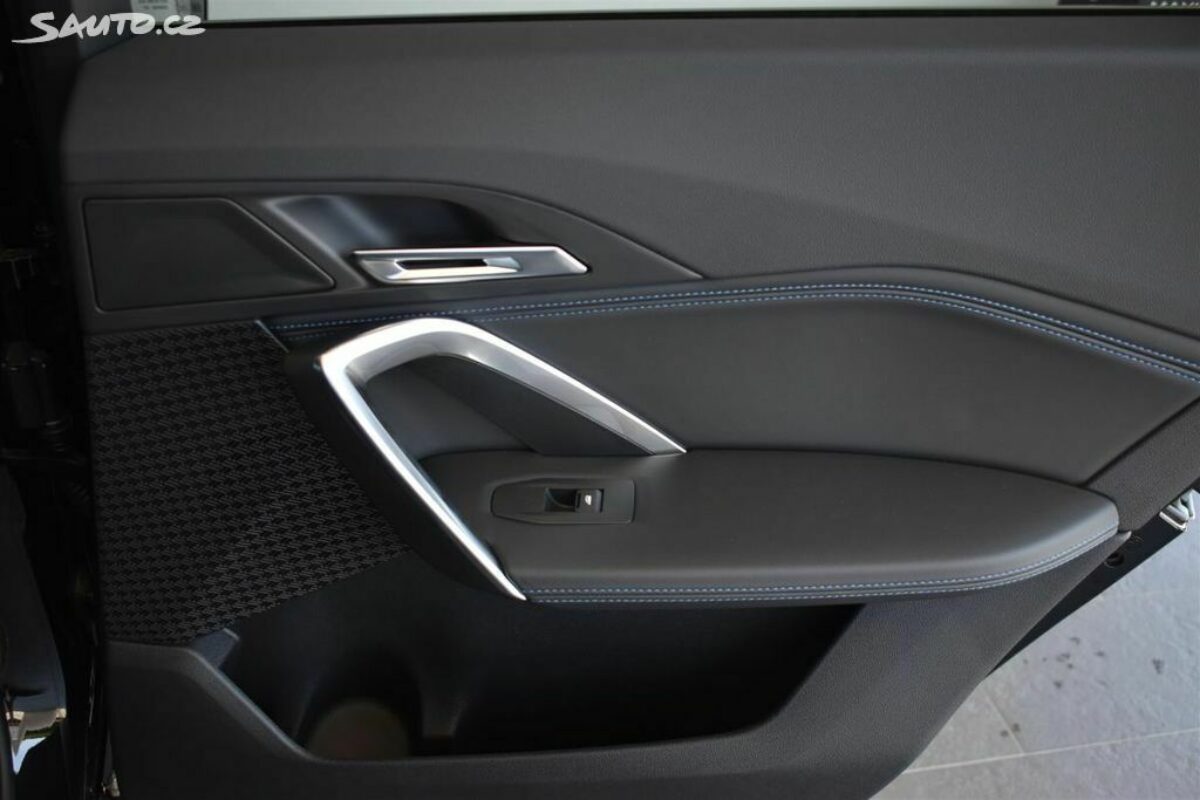 Fotografie vozu - klik pro zvětšení