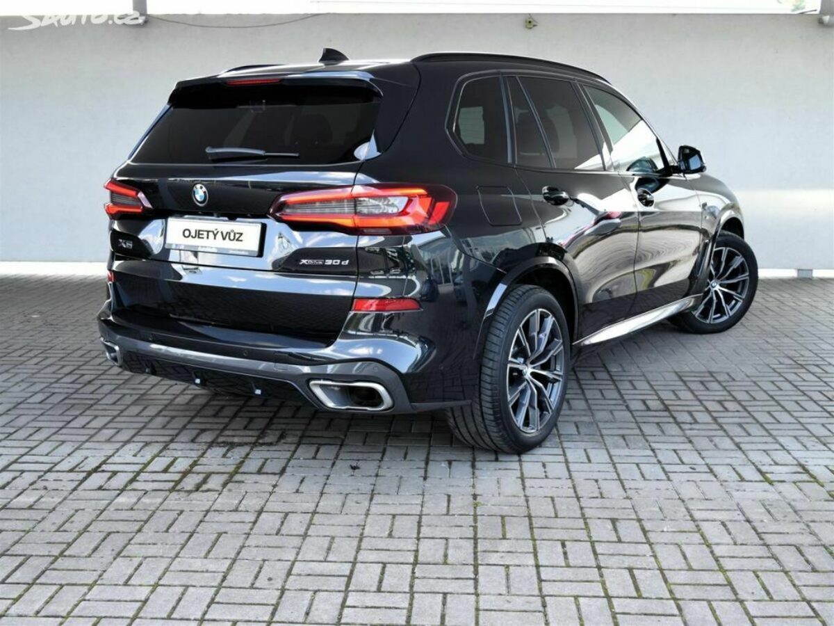 Fotografie vozu - klik pro zvětšení